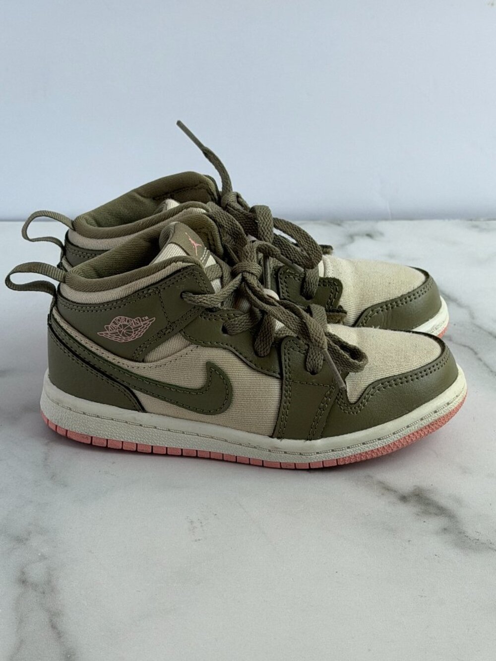 Air Jordan 1 Mid 'Trooper Bleached Coral' Girls 9C